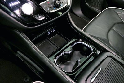 2024 Chrysler Pacifica Limited AWD