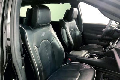 2024 Chrysler Pacifica Limited AWD