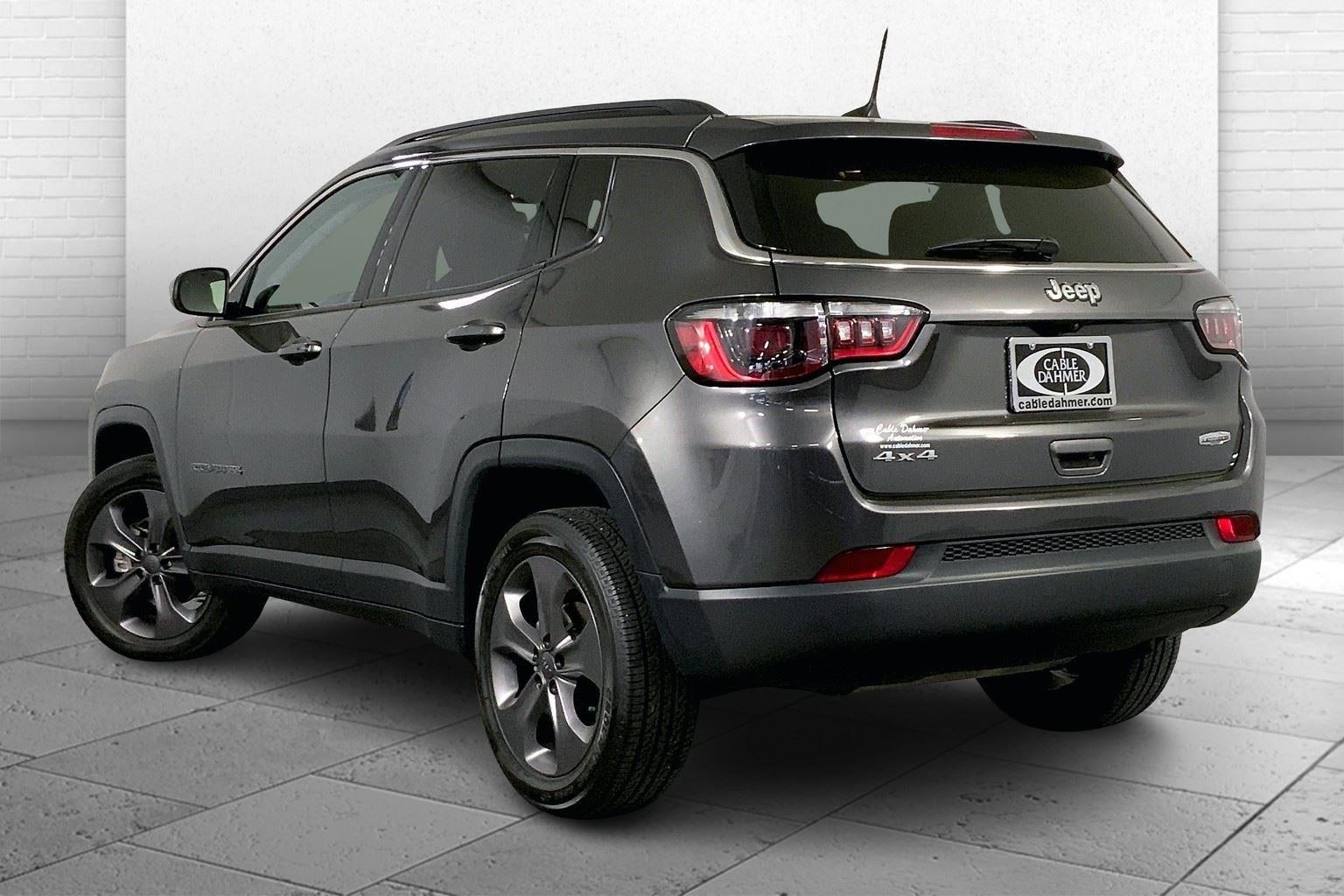 2022 Jeep Compass Latitude Lux