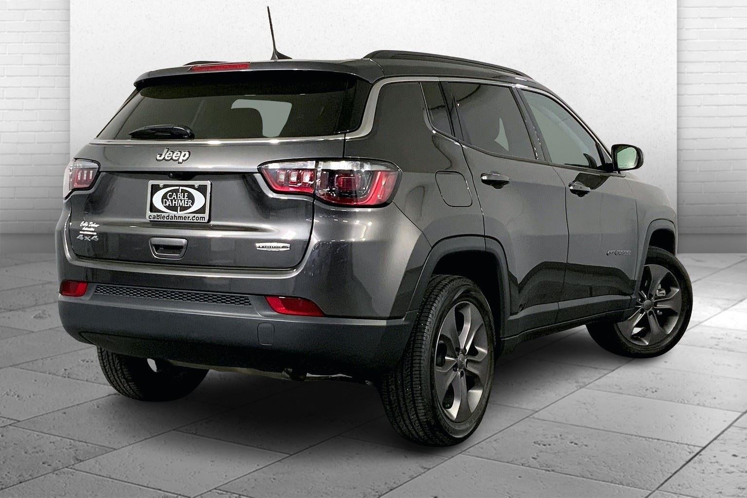 2022 Jeep Compass Latitude Lux