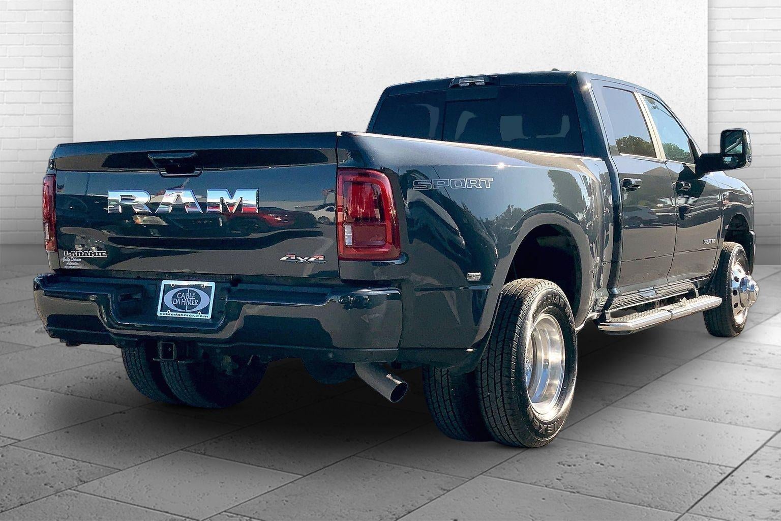 2026 RAM 3500 Laramie Crew Cab 4x4 8' Box