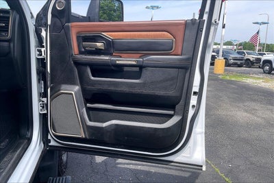 2023 RAM 3500 Limited Longhorn Crew Cab 4x4 8' Box