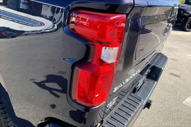 2024 Chevrolet Silverado 1500 4WD Crew Cab Short Bed Custom Trail Boss