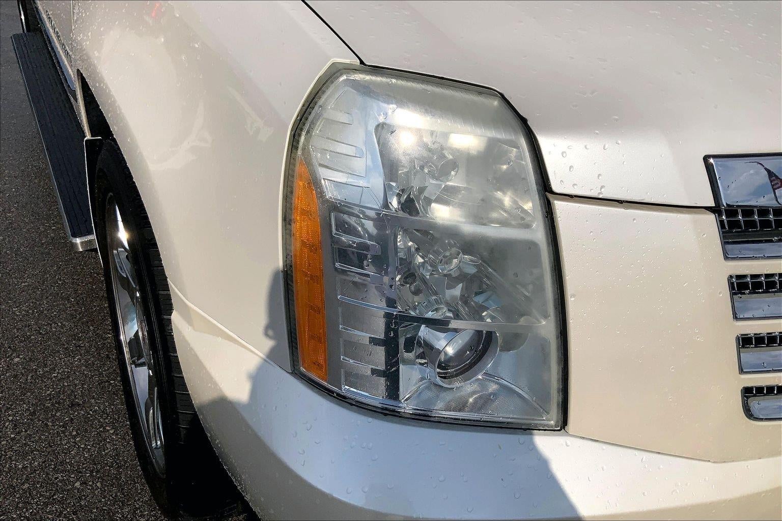 2009 Cadillac Escalade EXT Standard
