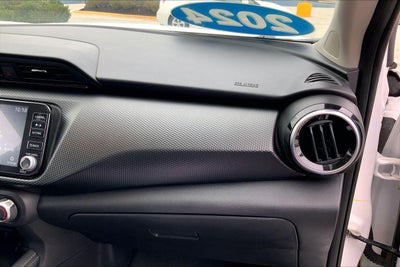 2024 Nissan Kicks SV Xtronic CVT