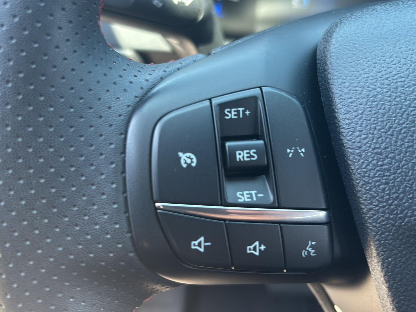 2025 FORD TRUCK ESCAPE ST-LINE