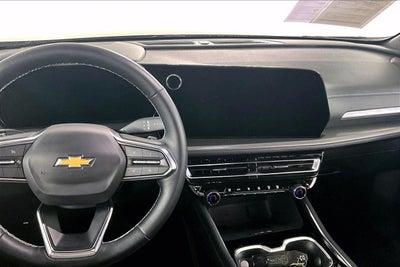 2025 Chevrolet Traverse FWD LT