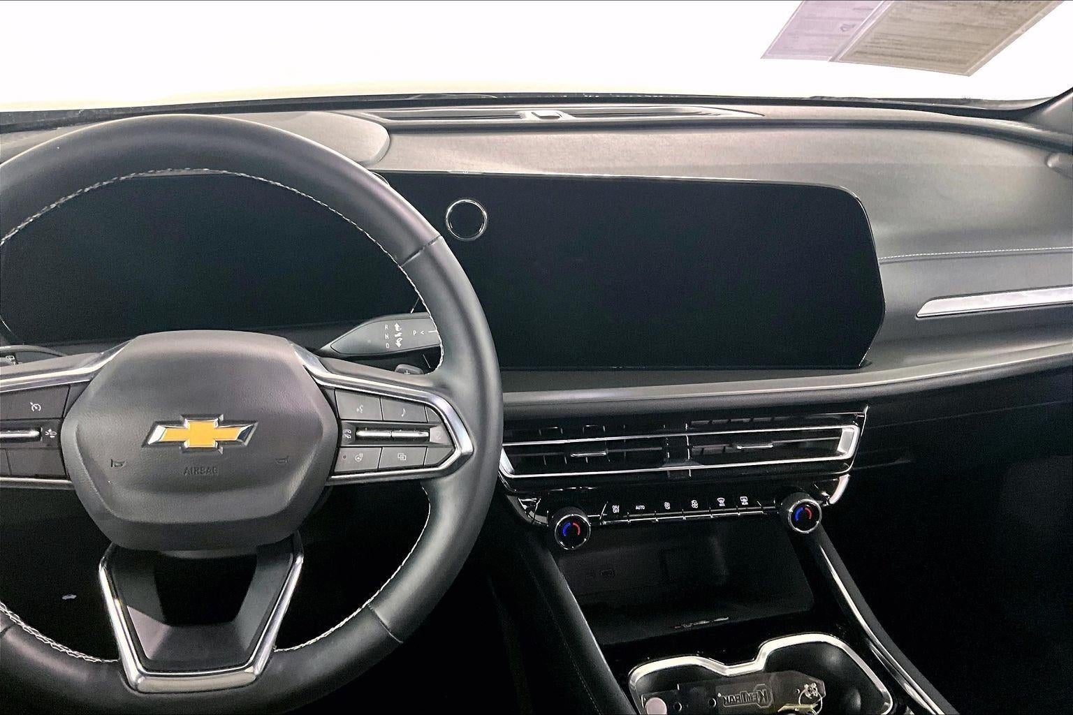 2025 Chevrolet Traverse FWD LT