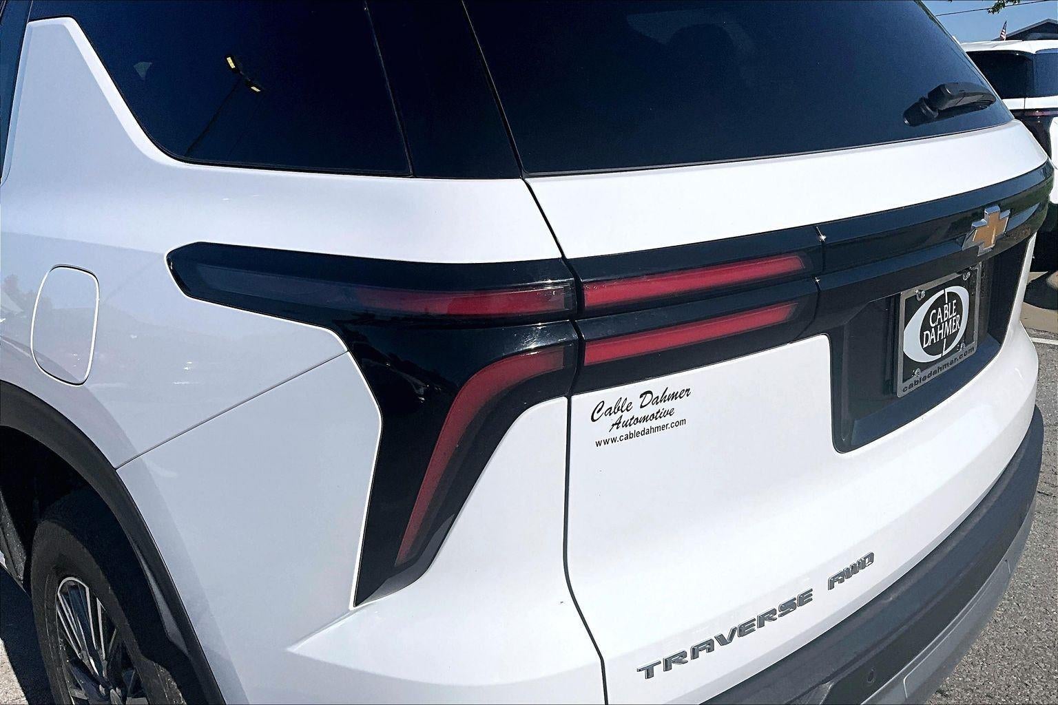 2024 Chevrolet Traverse AWD LT