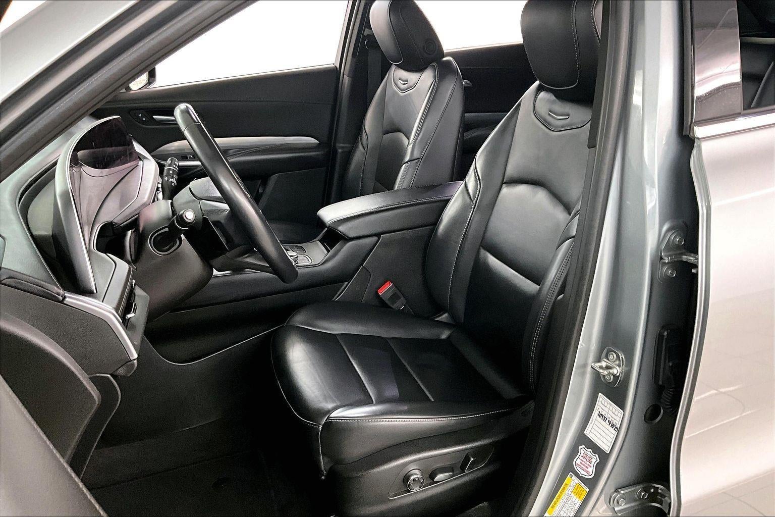 2024 Cadillac XT4 AWD Premium Luxury