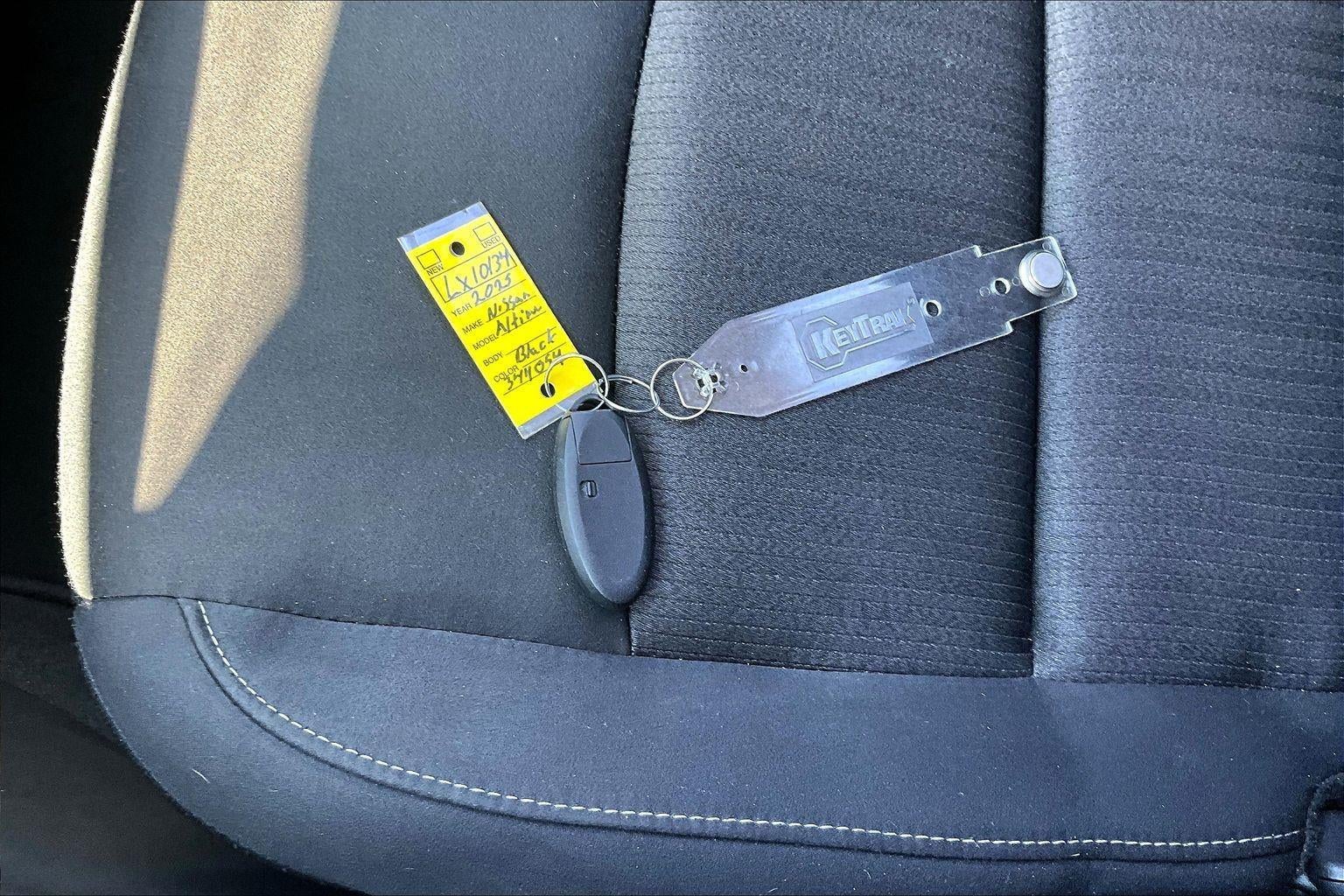 2025 Nissan Altima SV