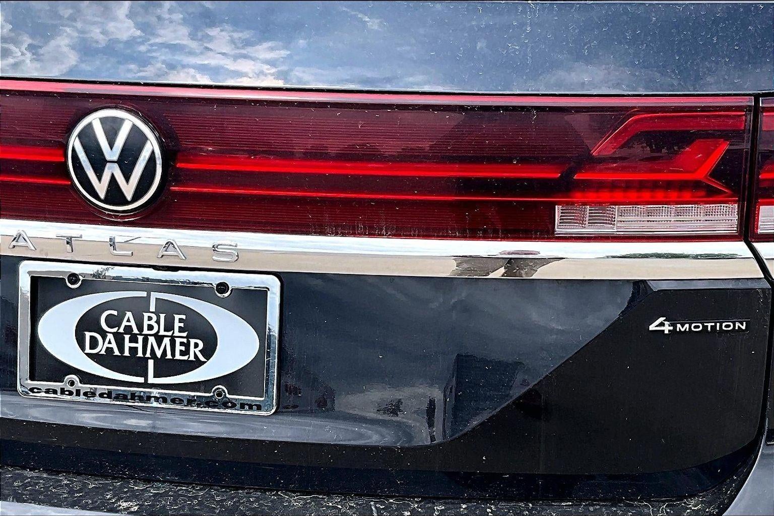 2025 Volkswagen Atlas 2.0T SE w/Technology