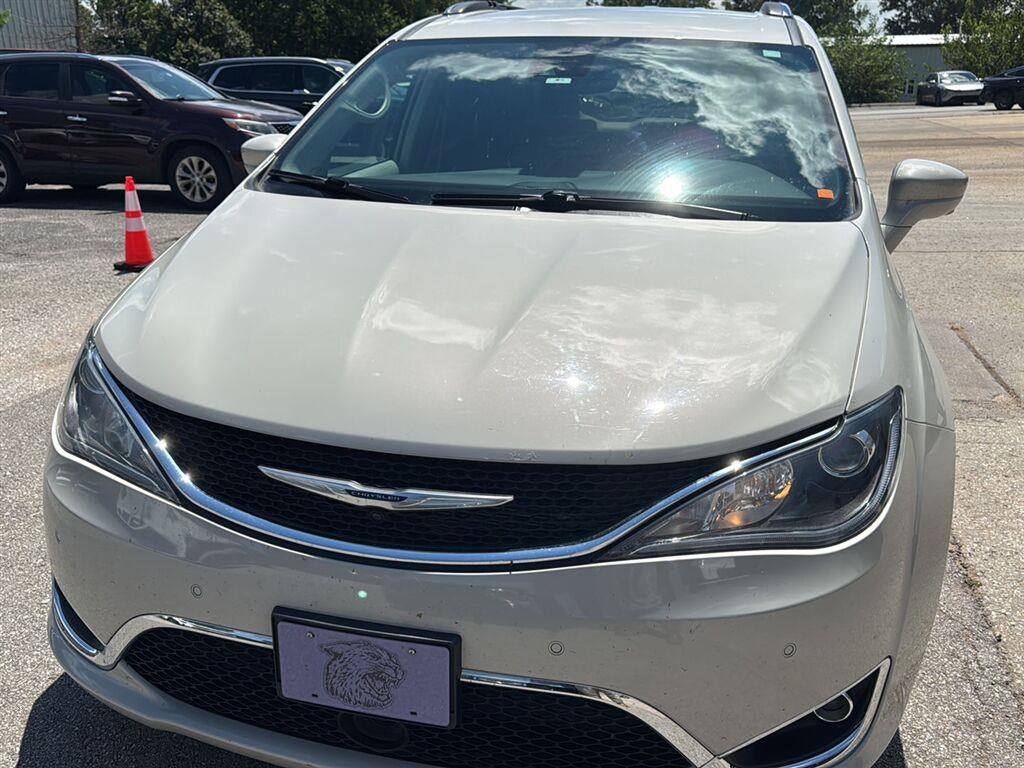 2020 Chrysler Pacifica Touring L Plus