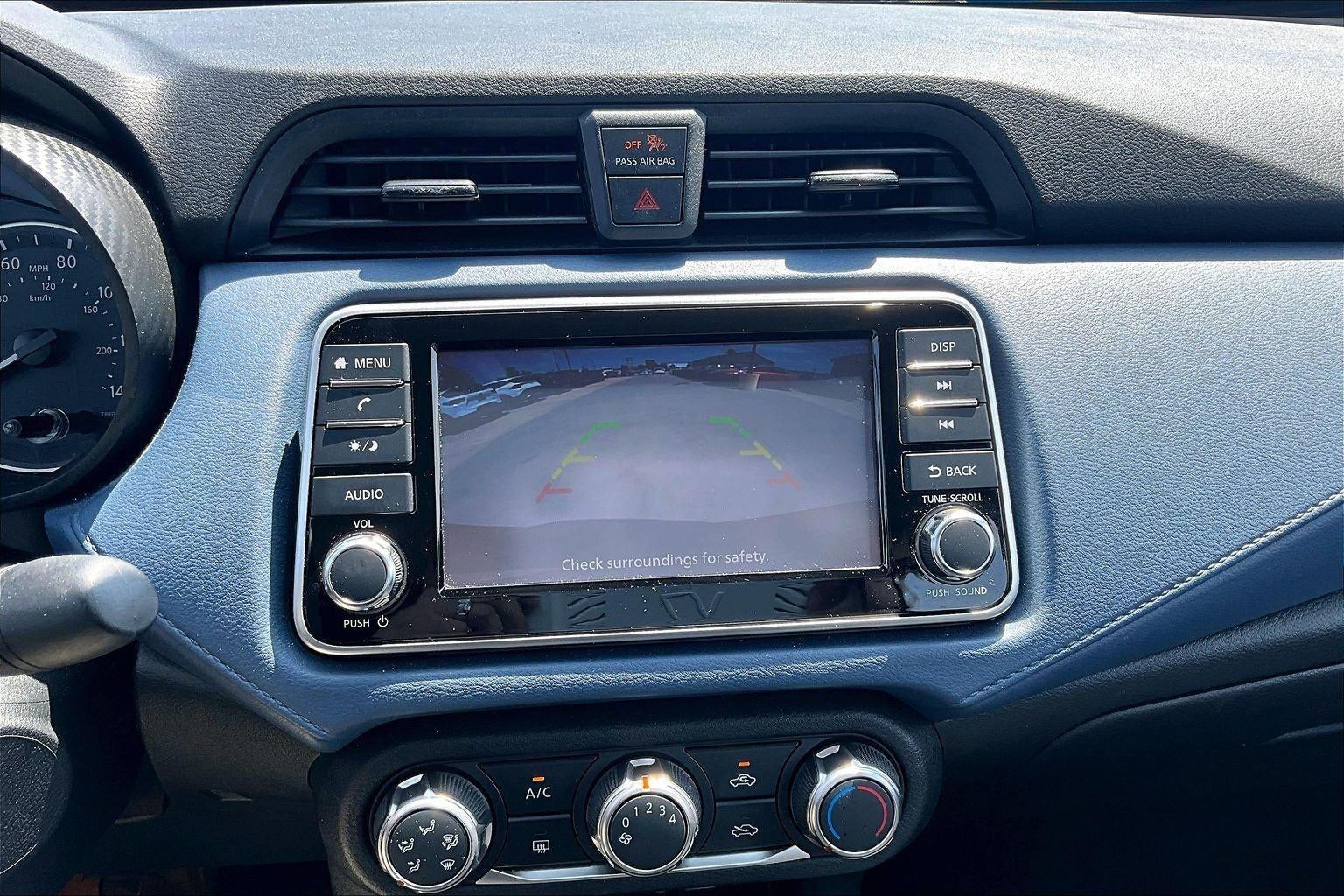 2025 Nissan Versa SV