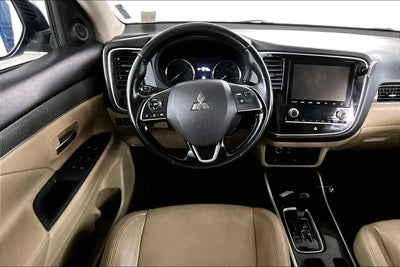 2020 Mitsubishi Outlander SE