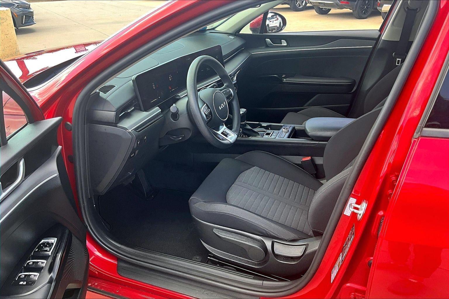 2025 Kia K5 LXS