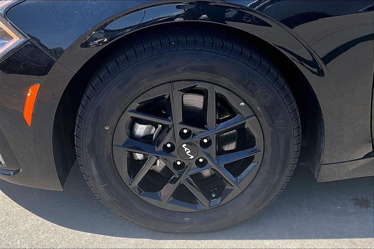2025 Kia K5 LXS