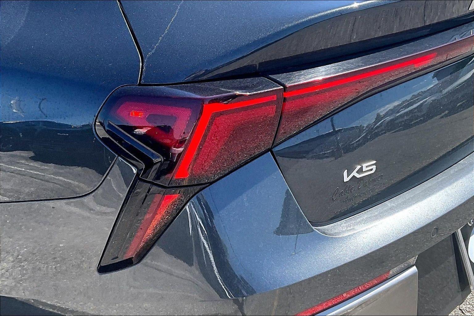 2025 Kia K5 LXS