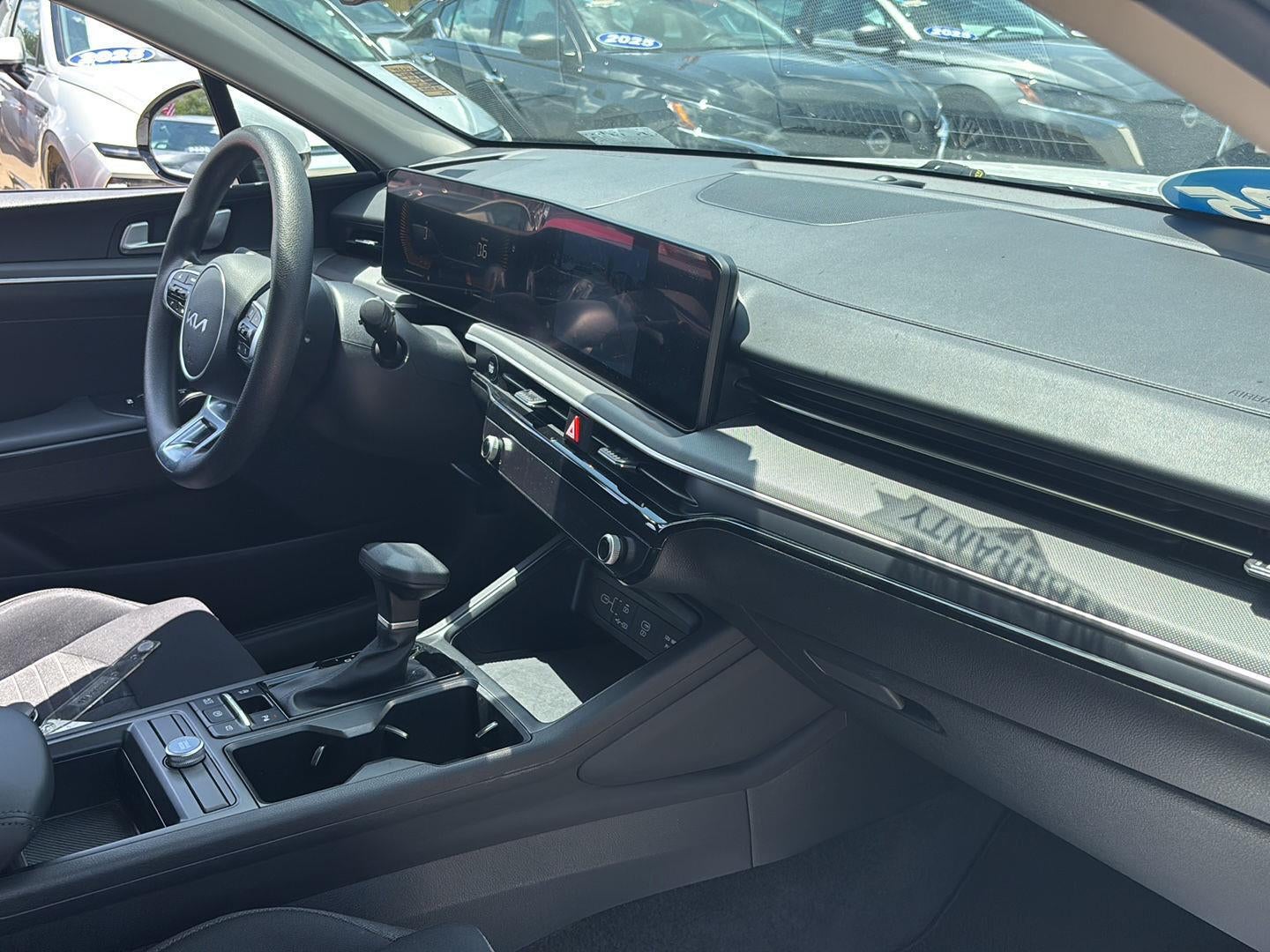 2025 Kia K5 LXS